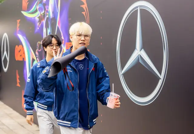 Moon "Oner" Hyeon-joon of T1 arrives to compete during MSI Play-Ins