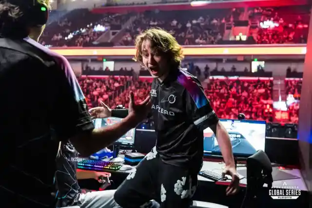 Apex Legends pro Zer0 celebrates winning a game at the ALGS Split One Playoffs