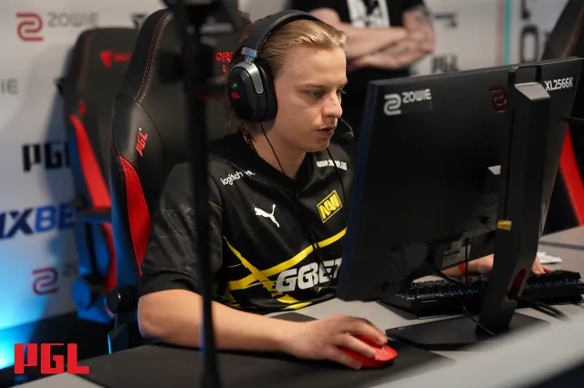 NAVI's Aleksi "Aleksib" Virolainen competes at the PGL Copenhagen RMR.