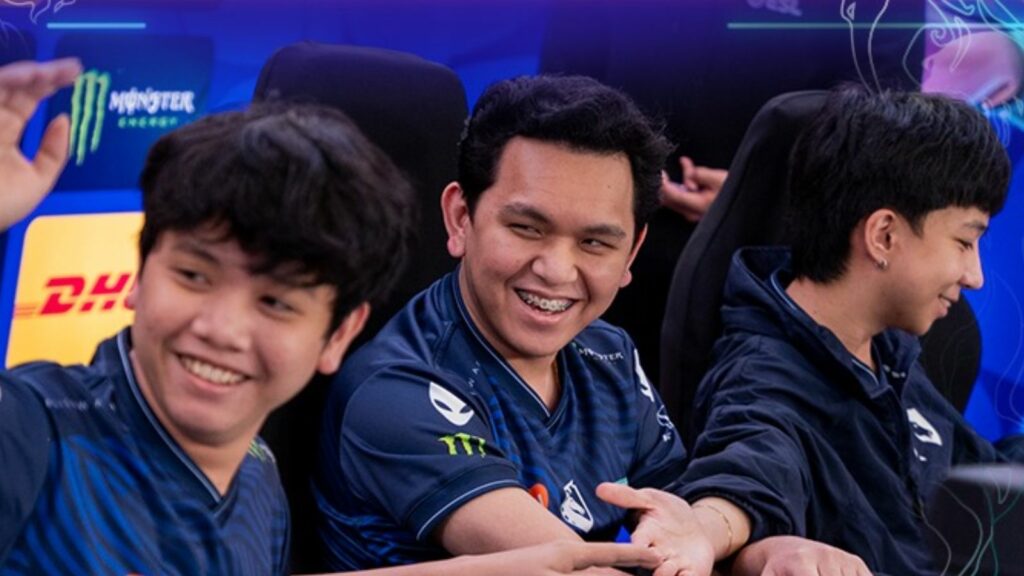 One of the teams qualified for ESL Snapdragon Pro Series Season 5 APAC Challenge Finals playoffs, Team Liquid PH, featuring Alston "Sanji" Pabico, Karl "KarlTzy" Nepomuceno, and Sanford "Sanford" Vinuya