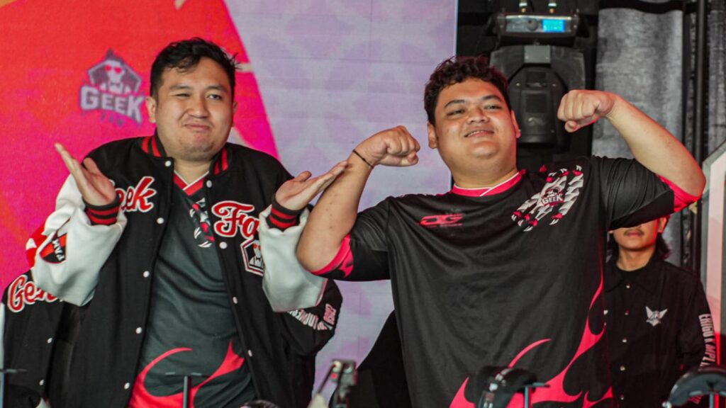 Geek Fam's Allen "Baloyskie" Baloy and Mohammad "Caderaa" Pambudi on MPL ID Season 14 stage